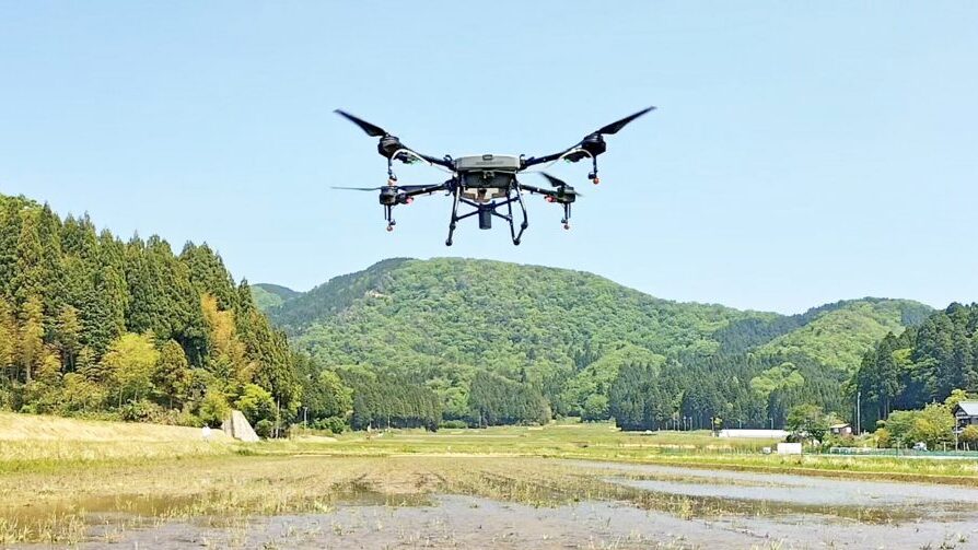ドローンが飛んでいる風景
